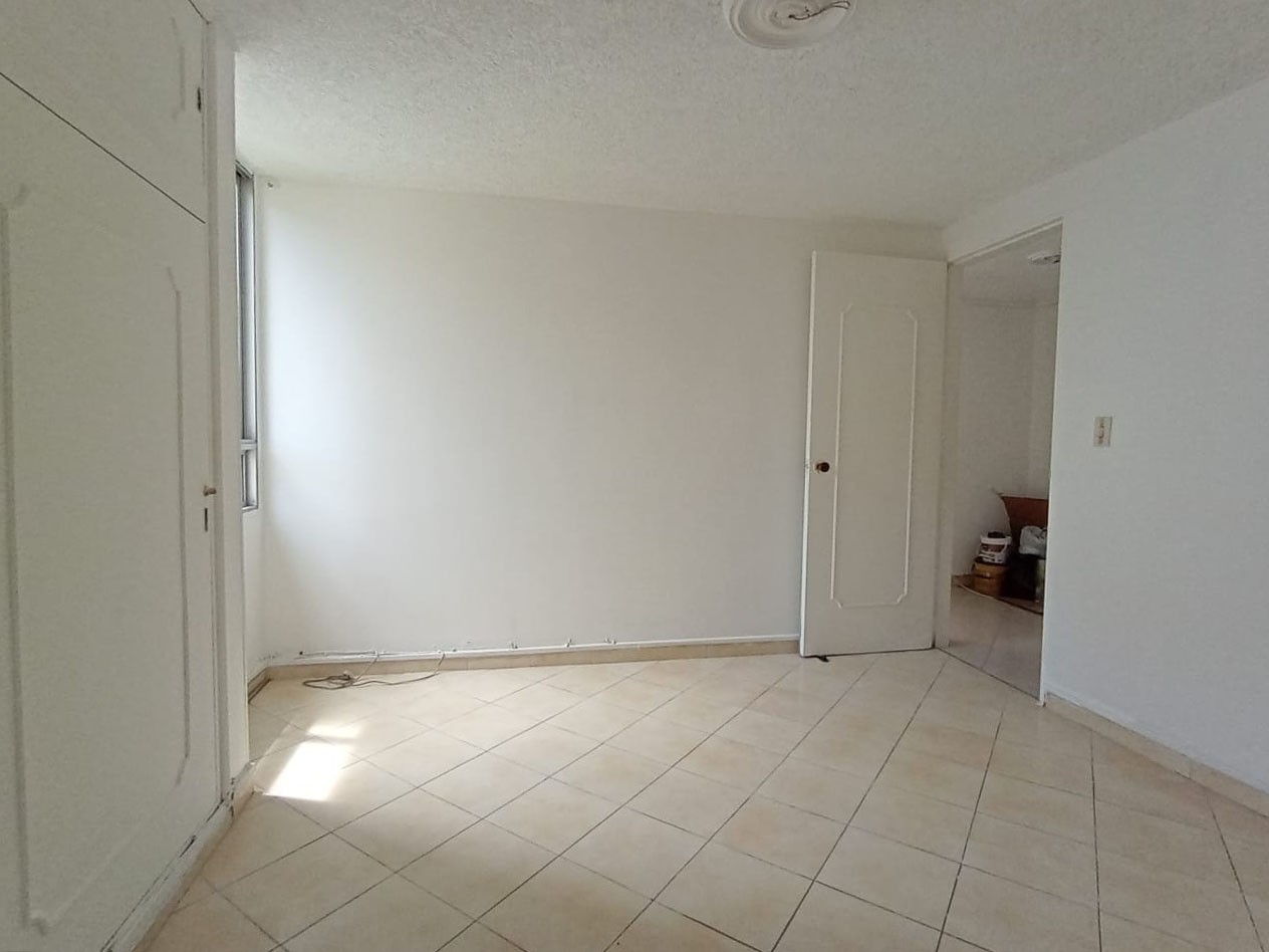 Apartamento en arriendo en Laureles, Medellín · foto 14 de 19