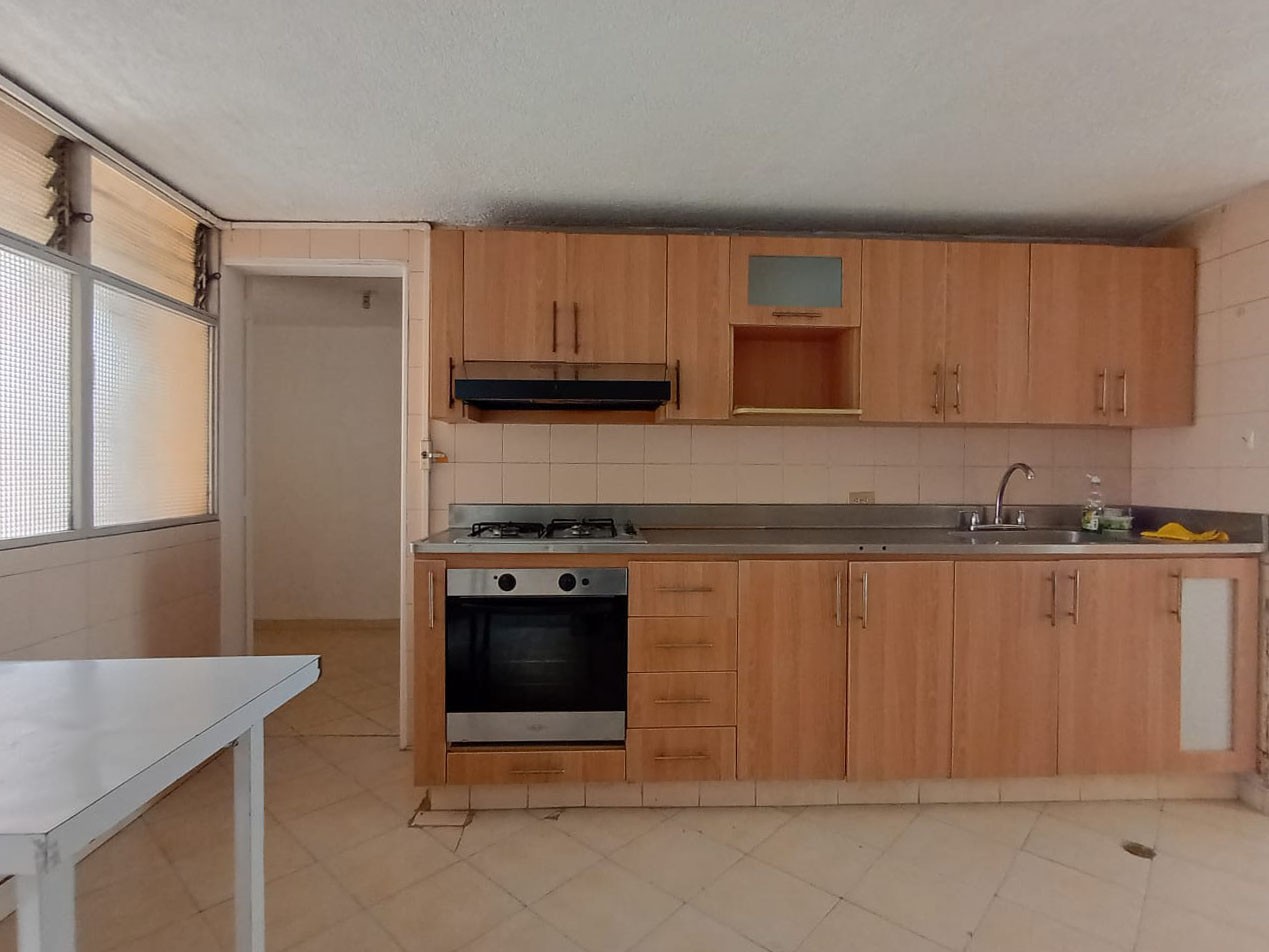 Apartamento en arriendo en Laureles, Medellín · foto 5 de 19