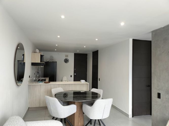 Apartamento de 2 alcobas en arriendo en El Poblado, Medellín, 85 m² · foto 4 de 18