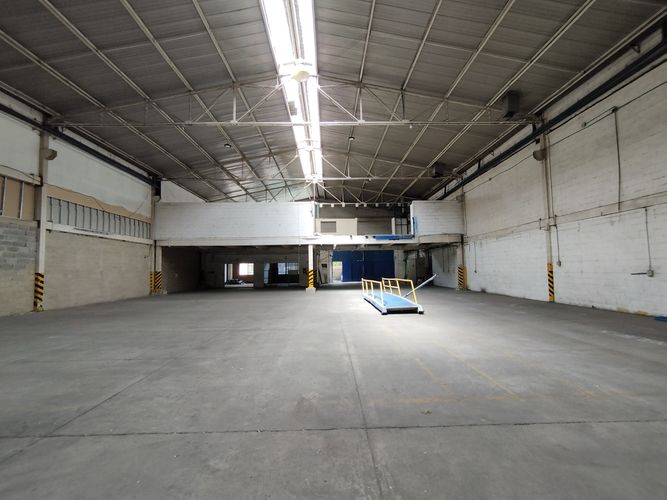 Bodega en arriendo en Monteazul, Sabaneta, 1000 m² · foto 8 de 11