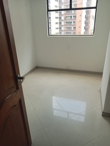 Apartamento en arriendo en Castropol, Medellín · foto 6 de 24