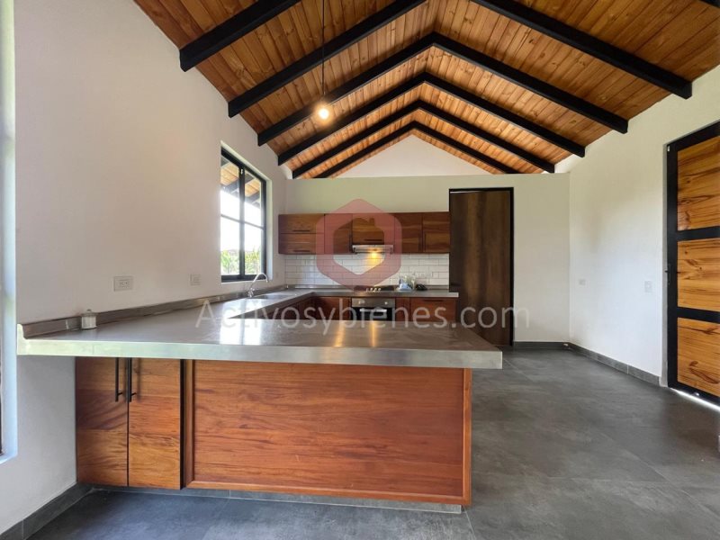 Casa en Arriendo en El Tablazo, Rionegro