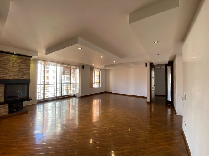 Apartamento de 3 alcobas en venta en La Calleja, Bogotá, 144 m² · foto 2 de 24