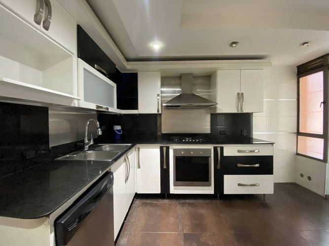 Apartamento de 3 alcobas en venta en La Calleja, Bogotá, 144 m² · foto 9 de 24