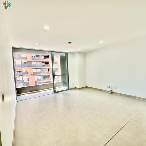 Apartamento de 2 alcobas en venta en Simesa, Medellín, 79 m² · foto 3 de 24