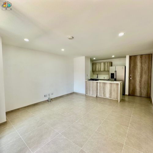 Apartamento de 2 alcobas en venta en Simesa, Medellín, 79 m² · foto 9 de 24