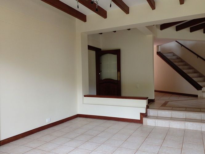 Casa de 3 alcobas en venta en Los Salados, El Retiro, 377 m² · foto 4 de 20