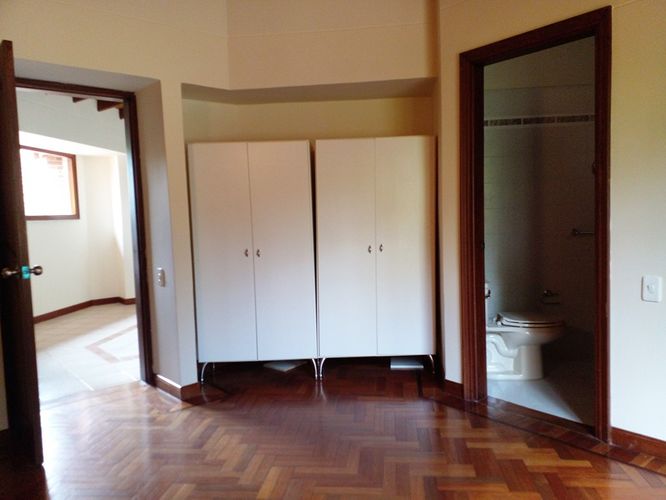 Casa de 3 alcobas en venta en Los Salados, El Retiro, 377 m² · foto 13 de 20
