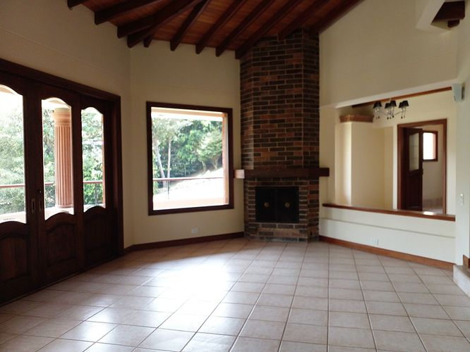 Casa de 3 alcobas en venta en Los Salados, El Retiro, 377 m² · foto 3 de 20