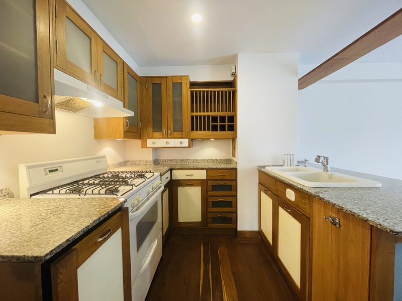 Apartamento en venta en El Poblado, Envigado · foto 6 de 23