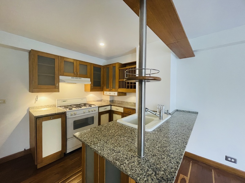 Apartamento en venta en El Poblado, Envigado · foto 7 de 23
