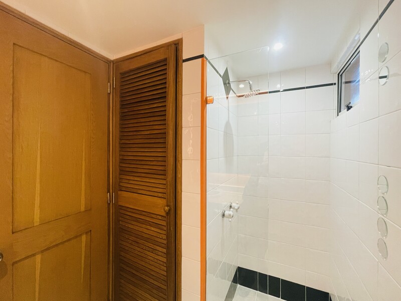 Apartamento en venta en El Poblado, Envigado · foto 18 de 23