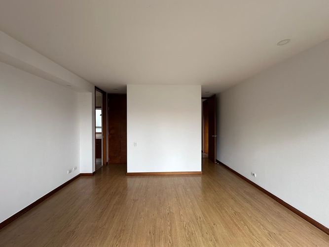 Apartamento de 3 alcobas en arriendo en El Poblado, Medellín, 155 m² · foto 13 de 20