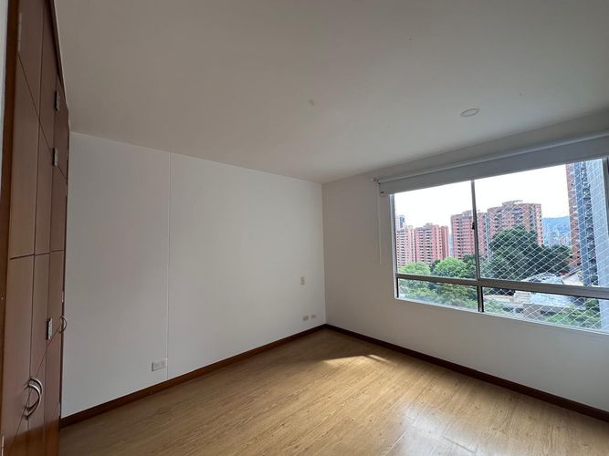 Apartamento de 3 alcobas en arriendo en El Poblado, Medellín, 155 m² · foto 16 de 20