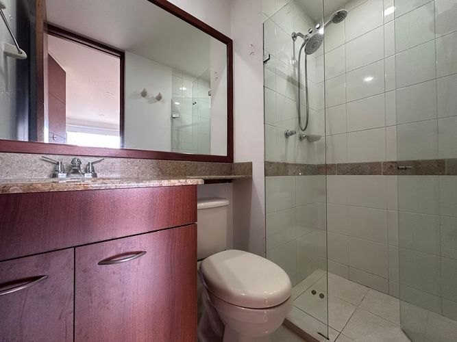 Apartamento de 3 alcobas en arriendo en El Poblado, Medellín, 155 m² · foto 17 de 20