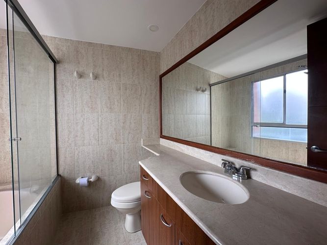 Apartamento de 3 alcobas en arriendo en El Poblado, Medellín, 155 m² · foto 19 de 20