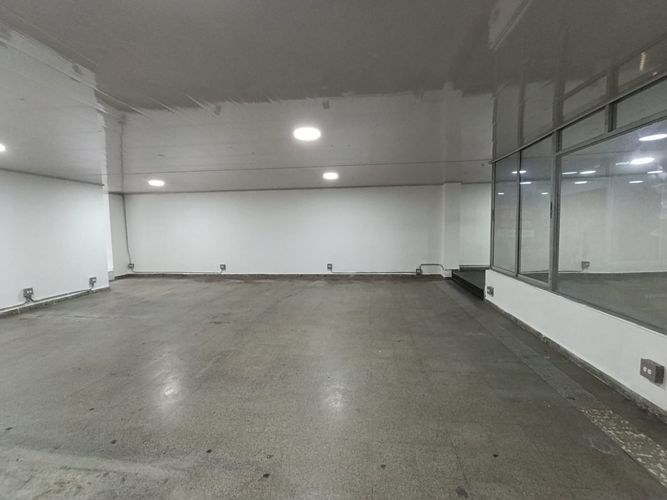 Local en arriendo en La Candelaria, Medellín, 102 m² · foto 3 de 12