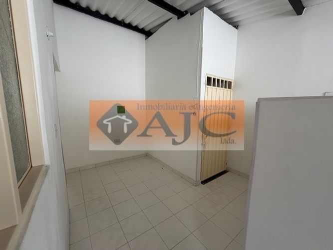 Apartamento de 6 alcobas en venta en La Feria, Piedecuesta, 63 m² · foto 15 de 24