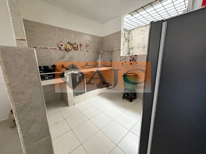 Apartamento de 6 alcobas en venta en La Feria, Piedecuesta, 63 m² · foto 5 de 24