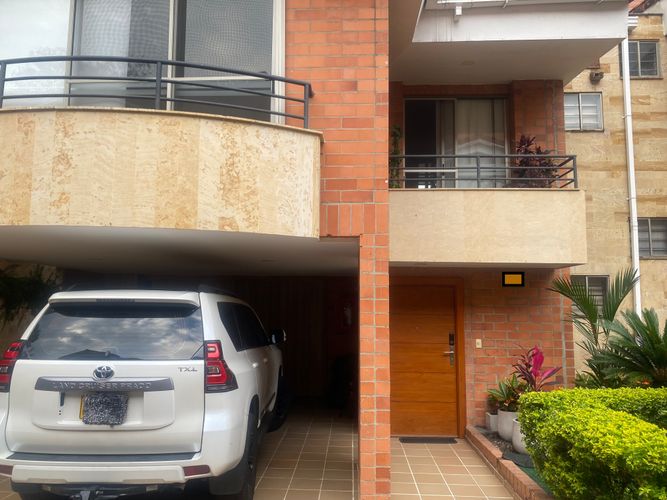 Casa de 4 alcobas en venta en Santa Isabel, Cali, 312 m² · foto 2 de 24