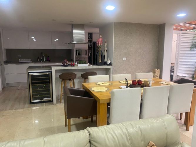 Casa de 4 alcobas en venta en Santa Isabel, Cali, 312 m² · foto 14 de 24