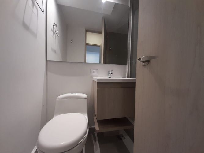 Apartamento de 2 alcobas en arriendo en Las Vegas, Envigado, 75 m² · foto 5 de 8