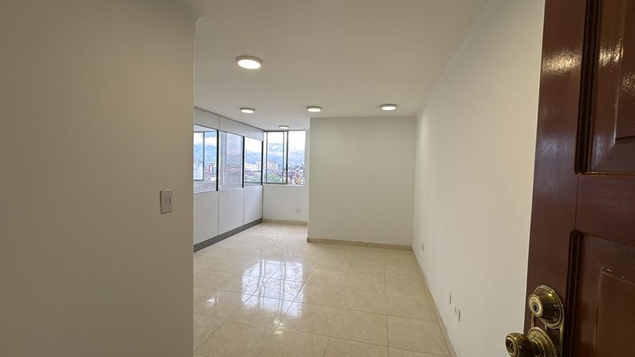 Office for rent in Pinares, Pereira