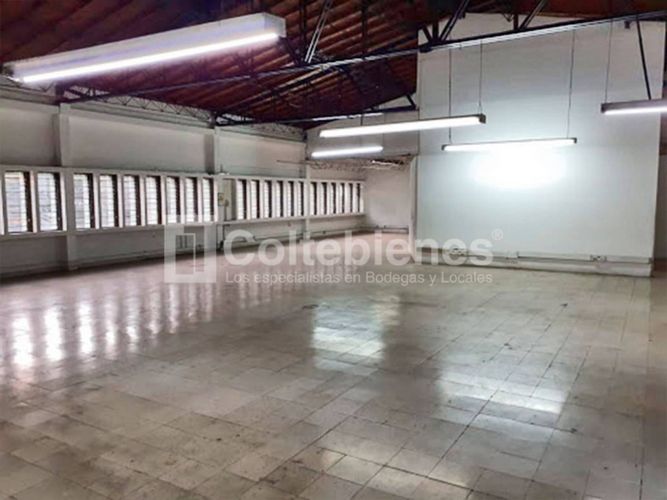 Bodega en arriendo en Colombia, Medellín, 480 m² · foto 4 de 9