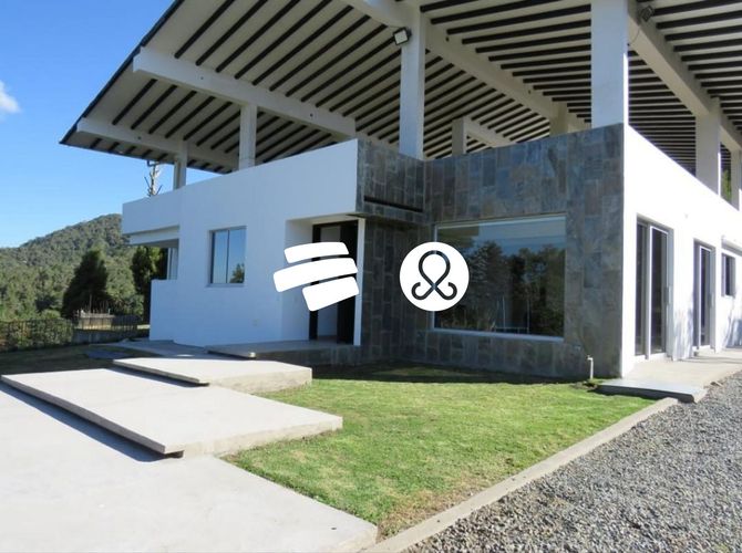 Casa en venta en Zona Centro, Envigado · foto 3 de 19