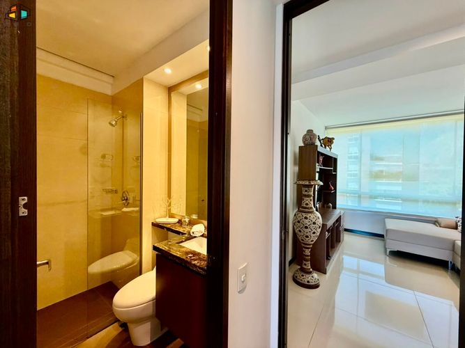 Apartamento de 4 alcobas en arriendo en Las Lomas No.2, Medellín, 150 m² · foto 19 de 24