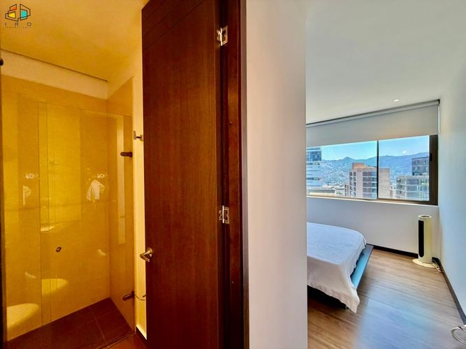 Apartamento de 4 alcobas en arriendo en Las Lomas No.2, Medellín, 150 m² · foto 12 de 24