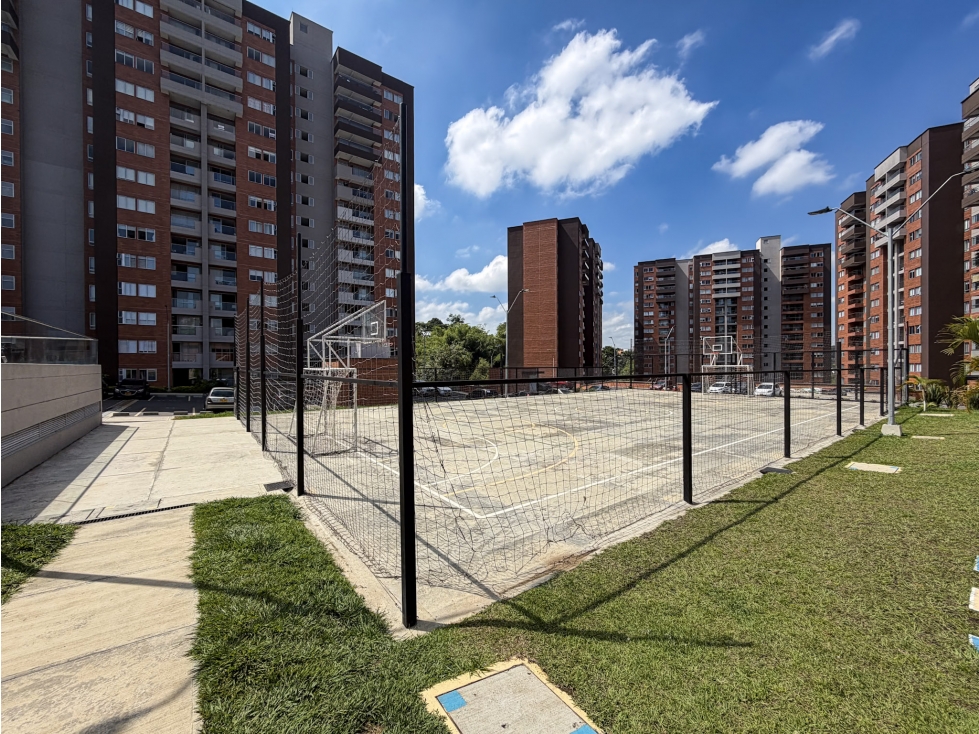 Apartamento en venta en Cerritos, Pereira · foto 2 de 21