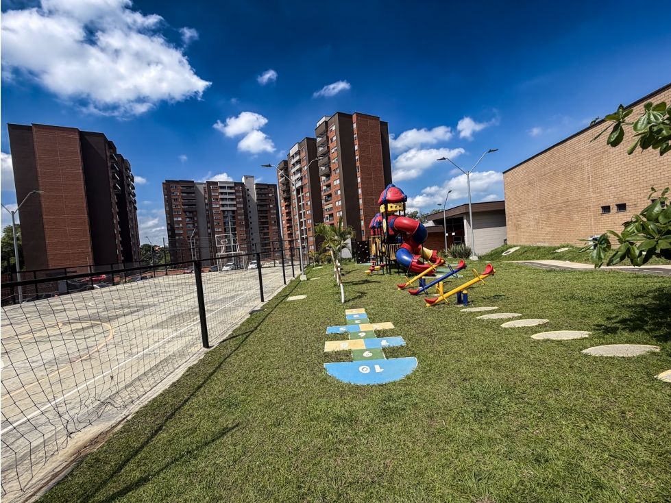 Apartamento en venta en Cerritos, Pereira · foto 3 de 21
