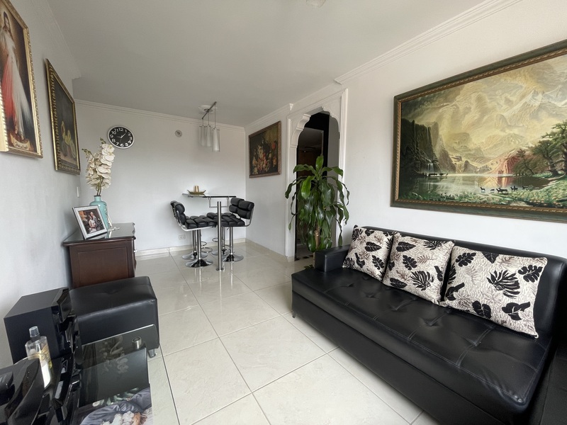 Apartamento en venta en Belén Los Alpes, Medellín 2