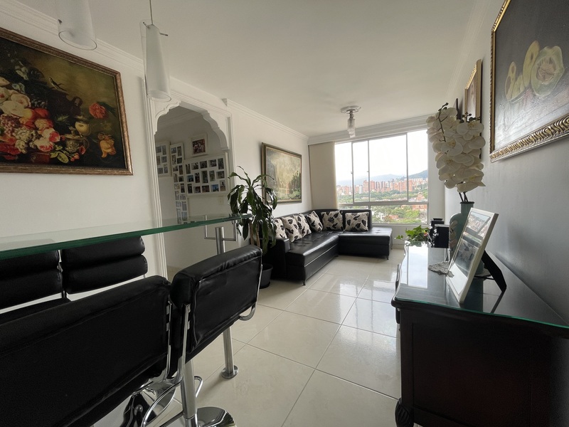 Apartamento en venta en Belén Los Alpes, Medellín 3