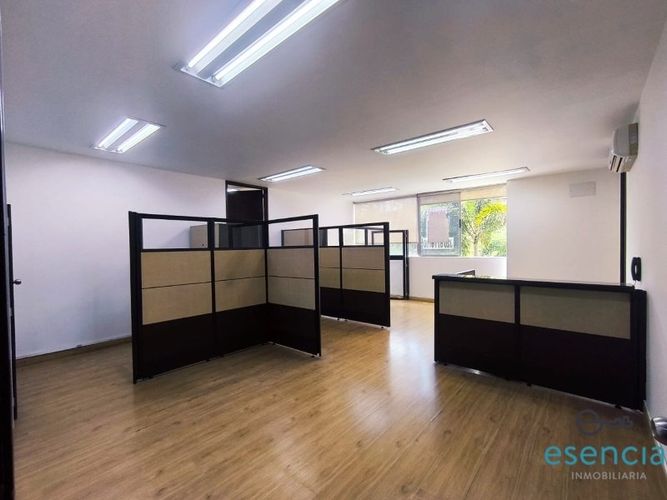 Oficina en arriendo en Los Balsos, Medellín, 73 m² · foto 9 de 12