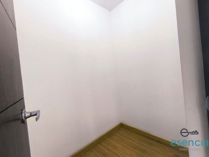 Oficina en arriendo en Los Balsos, Medellín, 73 m² · foto 12 de 12