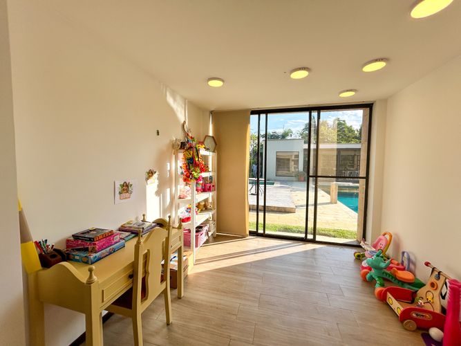 Casa de 5 alcobas en venta en Alfaguara, Jamundí, 980 m² · foto 20 de 24