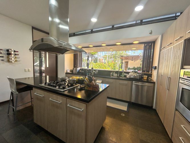 Casa de 5 alcobas en venta en Alfaguara, Jamundí, 980 m² · foto 4 de 24