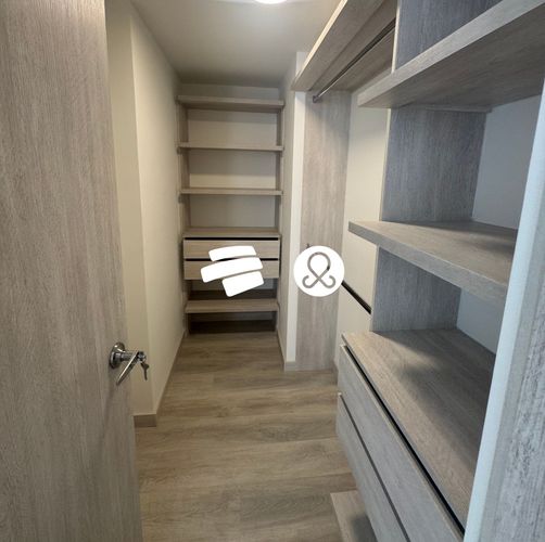 Apartamento de 3 alcobas en venta en El Poblado, Medellín, 100 m² · foto 16 de 23