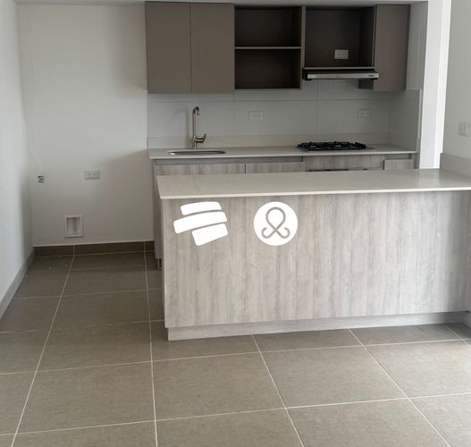 Apartamento de 3 alcobas en venta en El Poblado, Medellín, 100 m² · foto 18 de 23