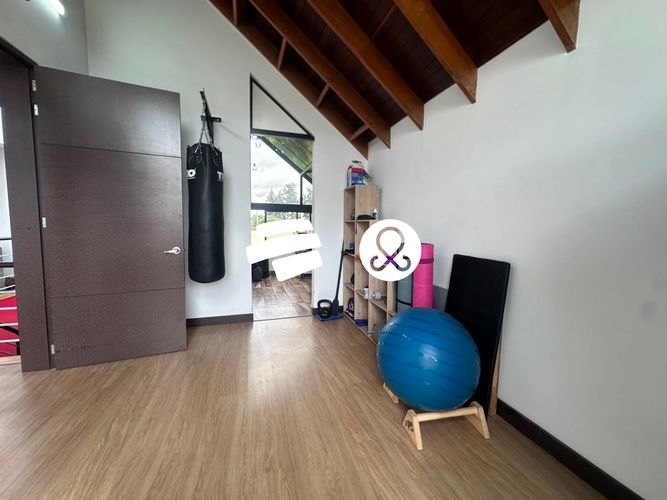 Casa de 4 alcobas en venta en Villa Olimpica, Chía, 256 m² · foto 12 de 24
