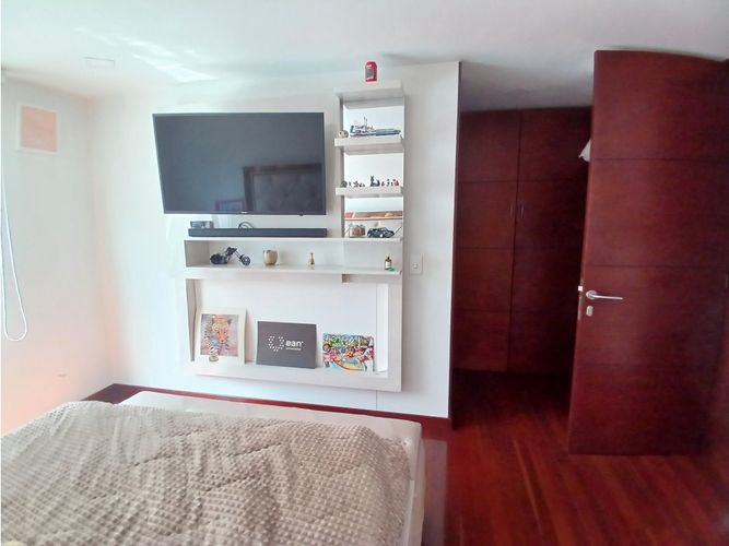 Apartamento de 4 alcobas en venta en Ciudad Salitre Oriental, Bogotá, 236 m² · foto 19 de 24