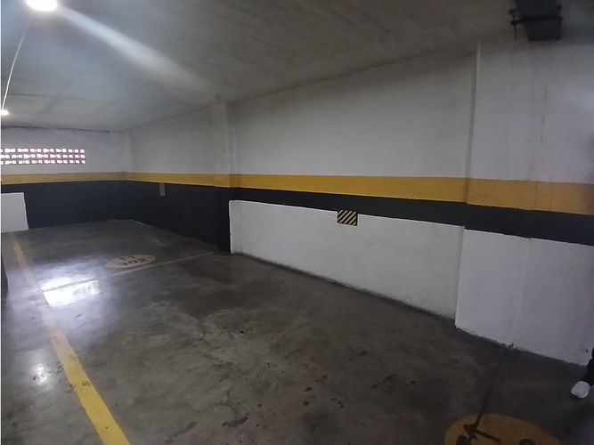 Apartamento de 4 alcobas en venta en Ciudad Salitre Oriental, Bogotá, 236 m² · foto 23 de 24