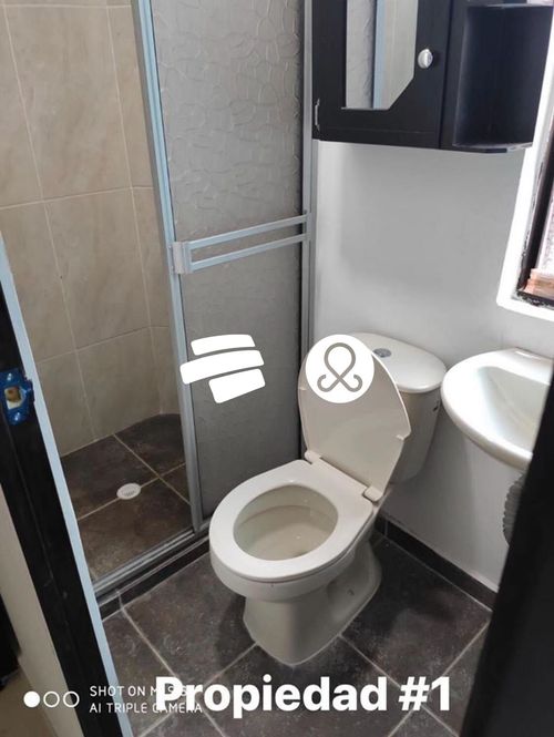 Casa de 7 alcobas en venta en Prado, Medellín, 231 m² · foto 10 de 13