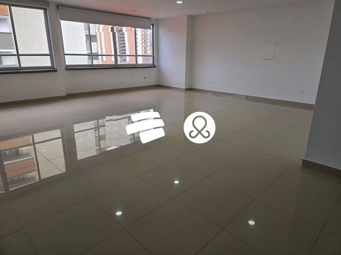 Apartamento de 3 alcobas en venta en Entreamigos, Sabaneta, 119 m² · foto 3 de 12
