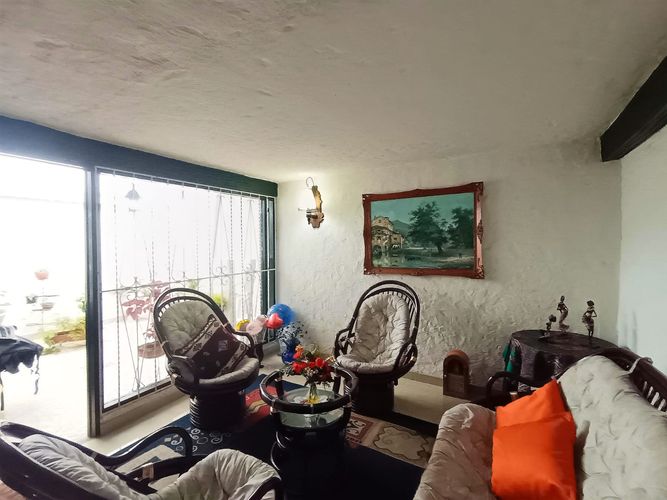 Casa de 5 alcobas en venta en La Floresta, Bogotá, 209 m² · foto 6 de 22