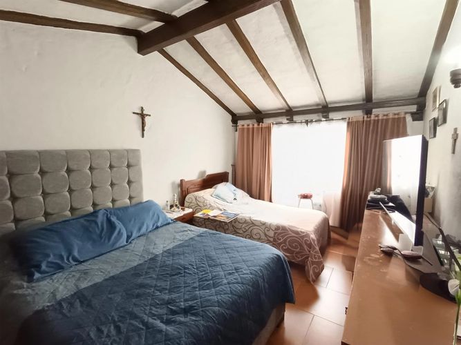 Casa de 5 alcobas en venta en La Floresta, Bogotá, 209 m² · foto 16 de 22