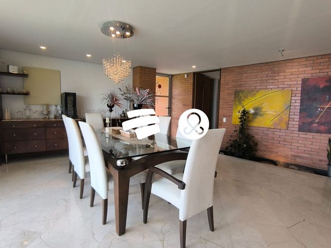 Casa de 4 alcobas en venta en El Virrey, Bogotá · foto 8 de 24
