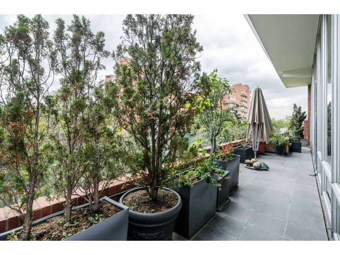 Apartamento de 2 alcobas en venta en La Cabrera, Bogotá, 588 m² · foto 6 de 24